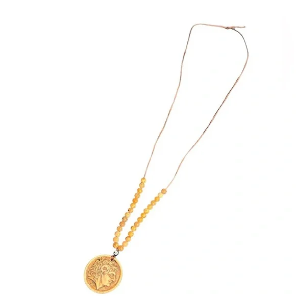 Alexander the Great hand carved wood necklace - Picture 2 of 2